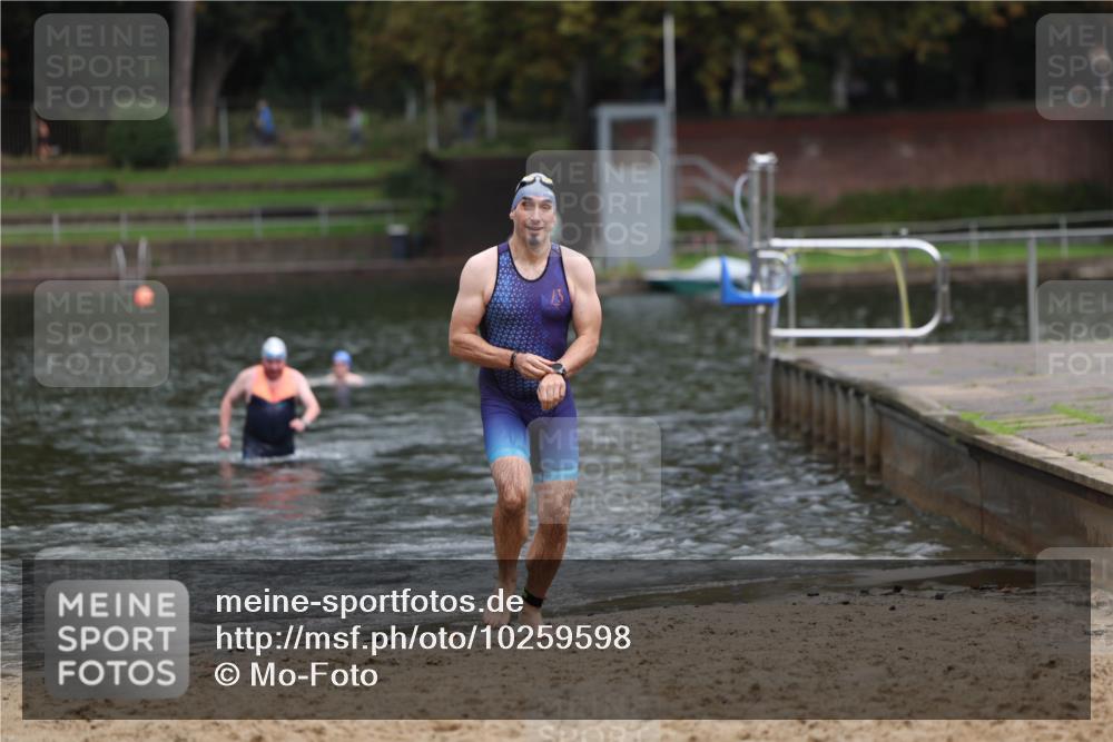13.09.2026 - Stadtparktriathlon Mo-Foto http://msf.ph/oto/10259598 13.09.2026 11:59:36 Schwimmen 956 meine-sportfotos.de