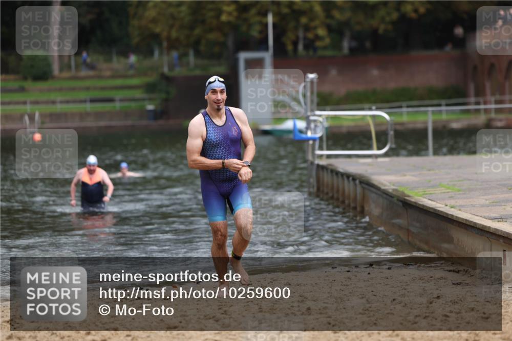 13.09.2026 - Stadtparktriathlon Mo-Foto http://msf.ph/oto/10259600 13.09.2026 11:59:36 Schwimmen 956 meine-sportfotos.de