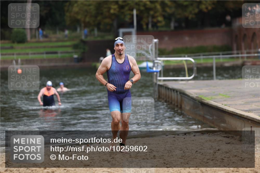 13.09.2026 - Stadtparktriathlon Mo-Foto http://msf.ph/oto/10259602 13.09.2026 11:59:36 Schwimmen 956 meine-sportfotos.de
