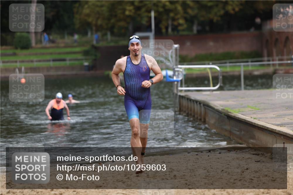 13.09.2026 - Stadtparktriathlon Mo-Foto http://msf.ph/oto/10259603 13.09.2026 11:59:36 Schwimmen 956 meine-sportfotos.de