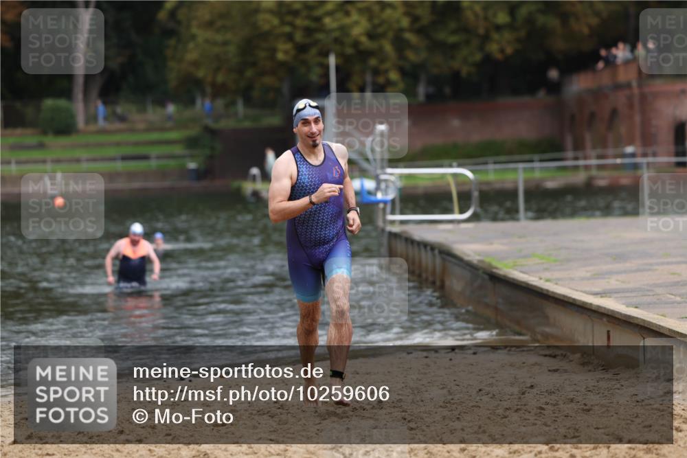 13.09.2026 - Stadtparktriathlon Mo-Foto http://msf.ph/oto/10259606 13.09.2026 11:59:37 Schwimmen 956 meine-sportfotos.de