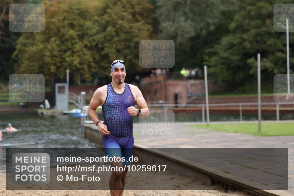 13.09.2026 - Stadtparktriathlon Mo-Foto http://msf.ph/oto/10259617 13.09.2026 11:59:38 Schwimmen 956 meine-sportfotos.de