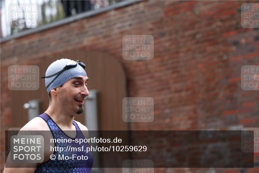 13.09.2026 - Stadtparktriathlon Mo-Foto http://msf.ph/oto/10259629 13.09.2026 11:59:40 Schwimmen 956, 1043 meine-sportfotos.de