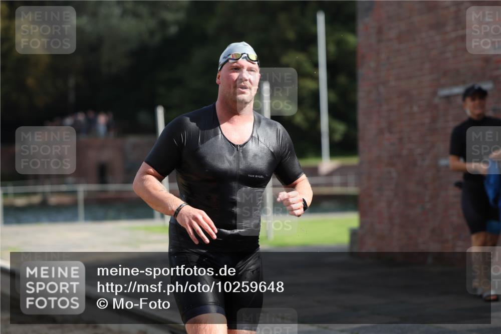 13.09.2026 - Stadtparktriathlon Mo-Foto http://msf.ph/oto/10259648 13.09.2026 11:29:42 Schwimmen 915 meine-sportfotos.de