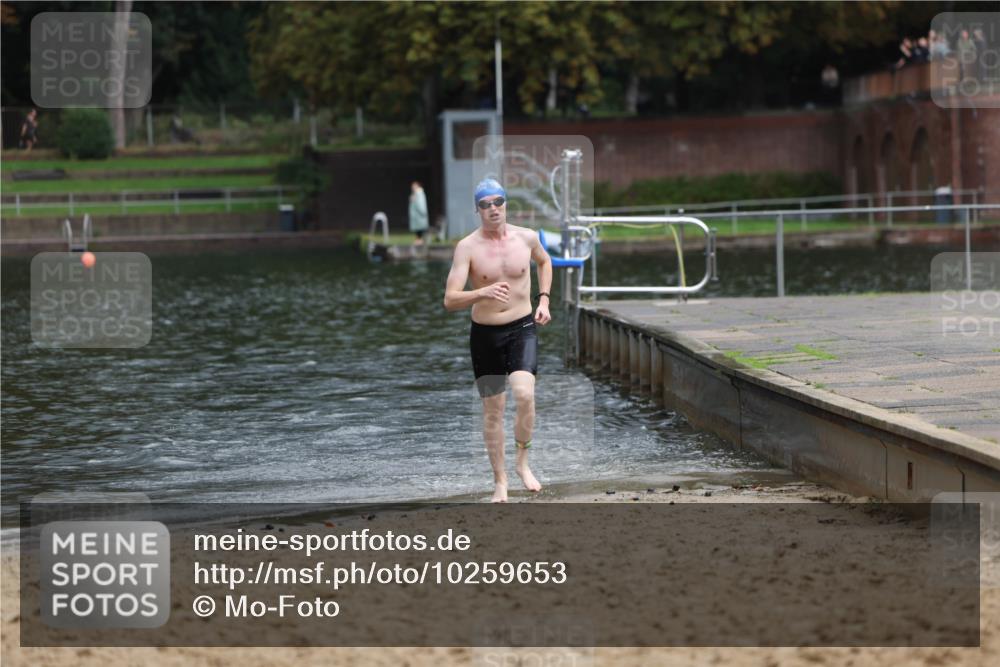 13.09.2026 - Stadtparktriathlon Mo-Foto http://msf.ph/oto/10259653 13.09.2026 11:59:58 Schwimmen 978 meine-sportfotos.de
