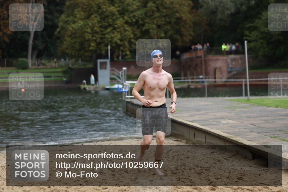 13.09.2026 - Stadtparktriathlon Mo-Foto http://msf.ph/oto/10259667 13.09.2026 12:00:01 Schwimmen 978 meine-sportfotos.de