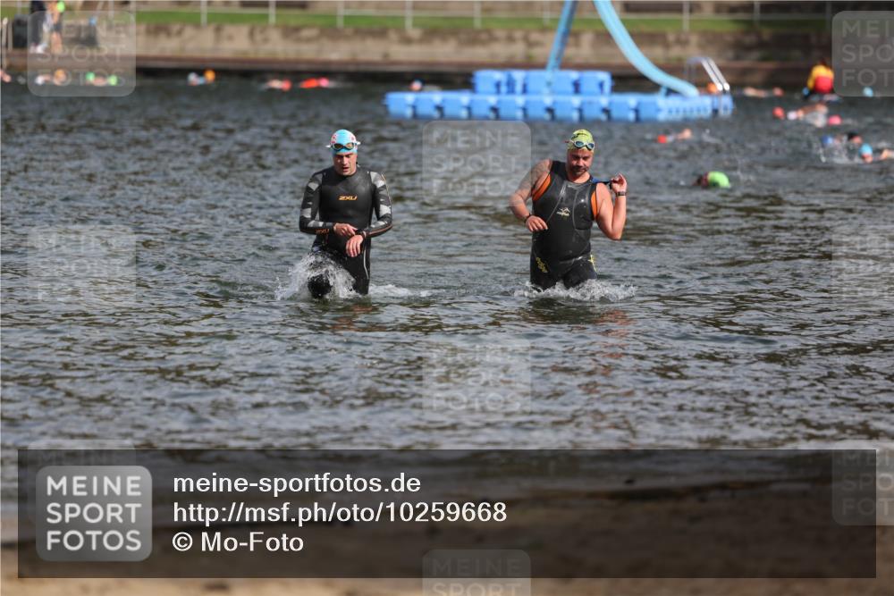 13.09.2026 - Stadtparktriathlon Mo-Foto http://msf.ph/oto/10259668 13.09.2026 11:29:56 Schwimmen 918, 919 meine-sportfotos.de