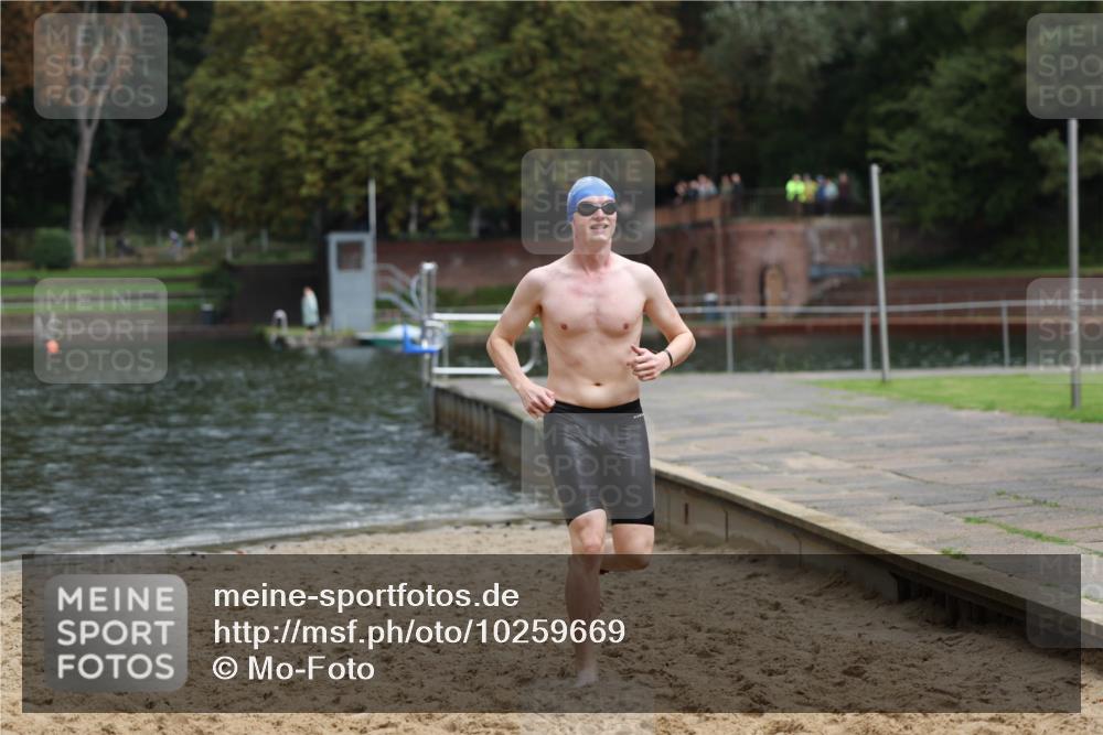13.09.2026 - Stadtparktriathlon Mo-Foto http://msf.ph/oto/10259669 13.09.2026 12:00:02 Schwimmen 978 meine-sportfotos.de