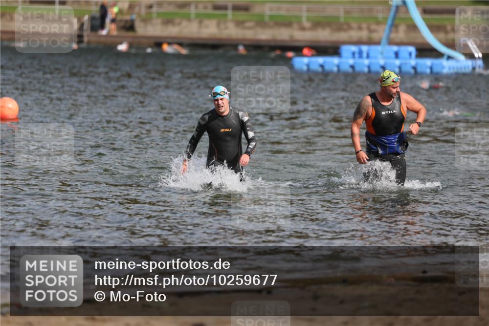 13.09.2026 - Stadtparktriathlon Mo-Foto http://msf.ph/oto/10259677 13.09.2026 11:29:59 Schwimmen 918, 919 meine-sportfotos.de