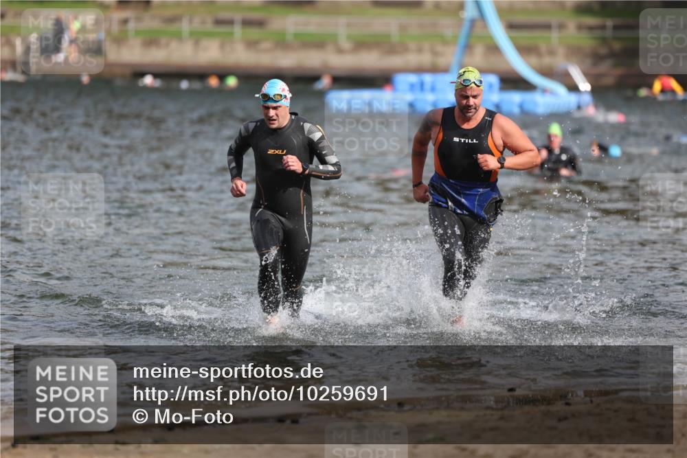 13.09.2026 - Stadtparktriathlon Mo-Foto http://msf.ph/oto/10259691 13.09.2026 11:30:02 Schwimmen 918, 919 meine-sportfotos.de