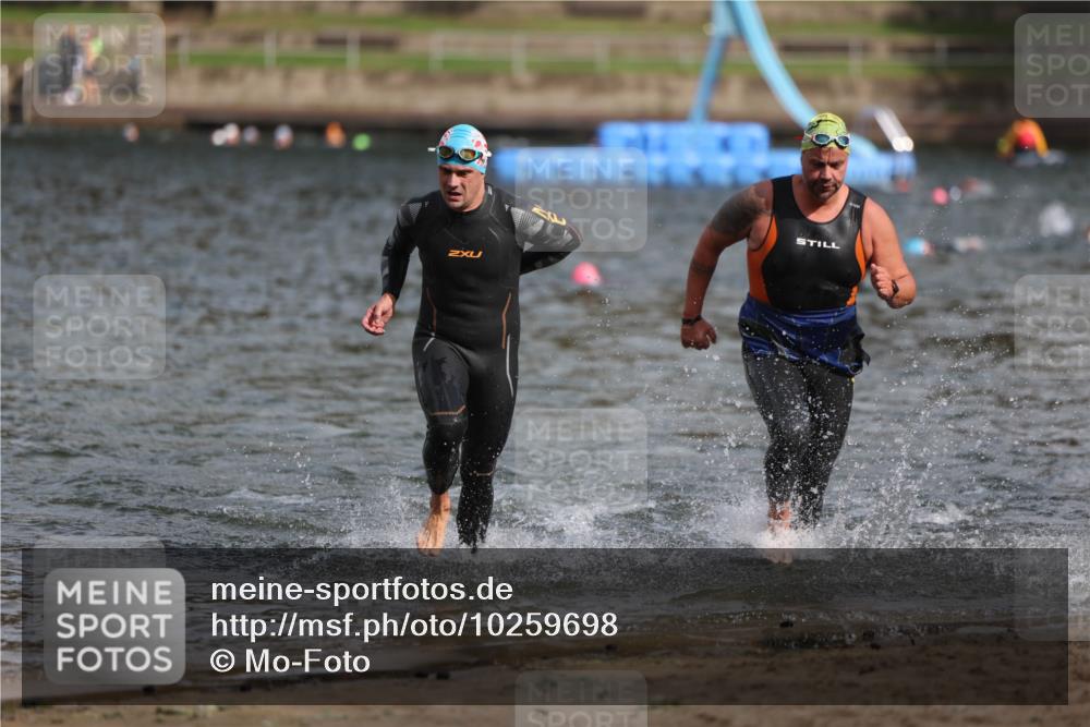 13.09.2026 - Stadtparktriathlon Mo-Foto http://msf.ph/oto/10259698 13.09.2026 11:30:03 Schwimmen 918, 919 meine-sportfotos.de