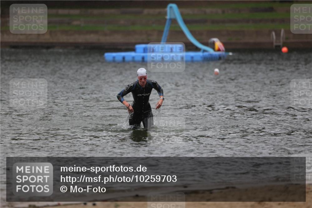 13.09.2026 - Stadtparktriathlon Mo-Foto http://msf.ph/oto/10259703 13.09.2026 12:08:31 Schwimmen 1187 meine-sportfotos.de