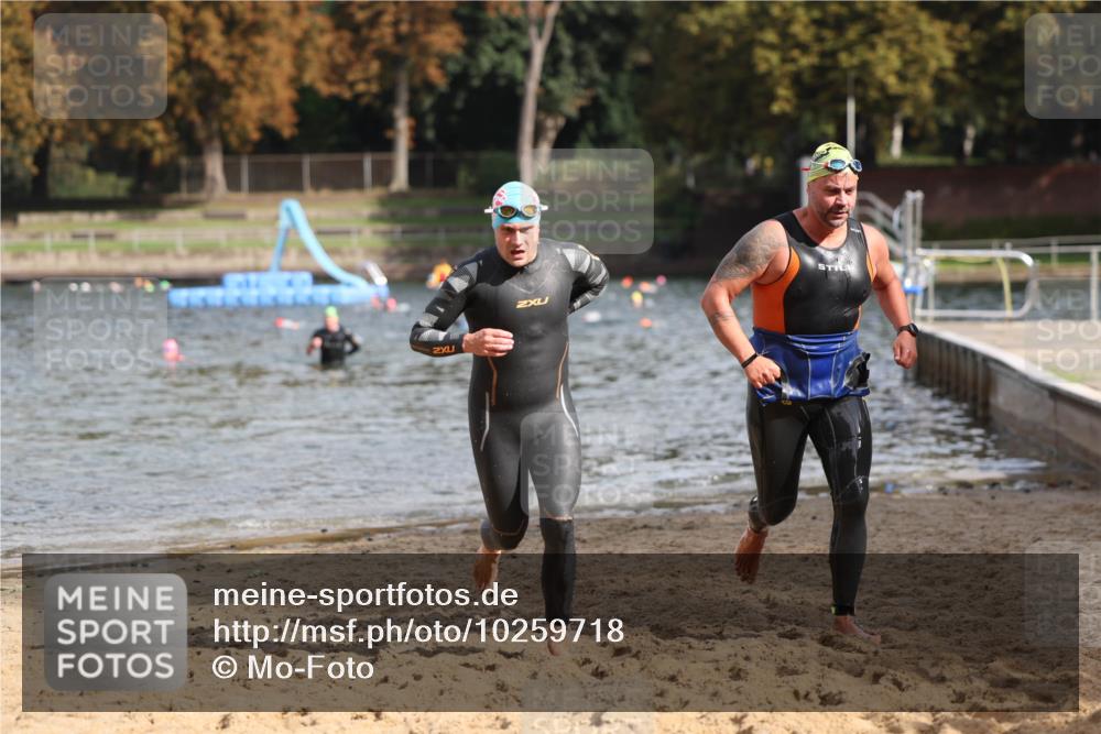 13.09.2026 - Stadtparktriathlon Mo-Foto http://msf.ph/oto/10259718 13.09.2026 11:30:06 Schwimmen 918, 919 meine-sportfotos.de