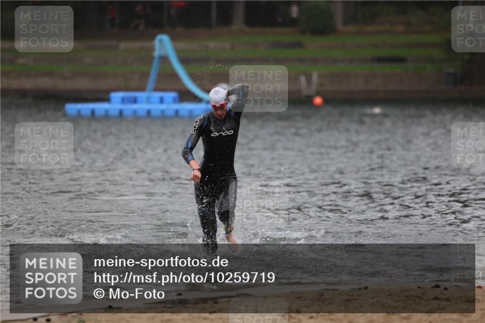 13.09.2026 - Stadtparktriathlon Mo-Foto http://msf.ph/oto/10259719 13.09.2026 12:08:34 Schwimmen 1187 meine-sportfotos.de