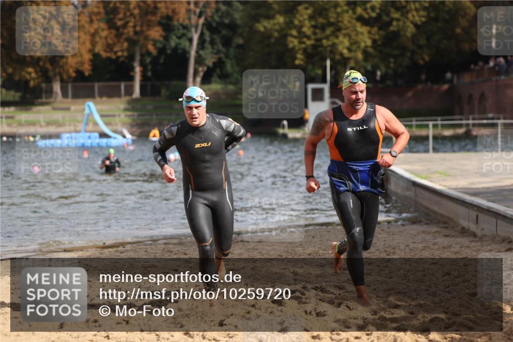 13.09.2026 - Stadtparktriathlon Mo-Foto http://msf.ph/oto/10259720 13.09.2026 11:30:06 Schwimmen 918, 919 meine-sportfotos.de