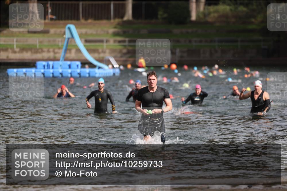 13.09.2026 - Stadtparktriathlon Mo-Foto http://msf.ph/oto/10259733 13.09.2026 11:30:22 Schwimmen 897 meine-sportfotos.de