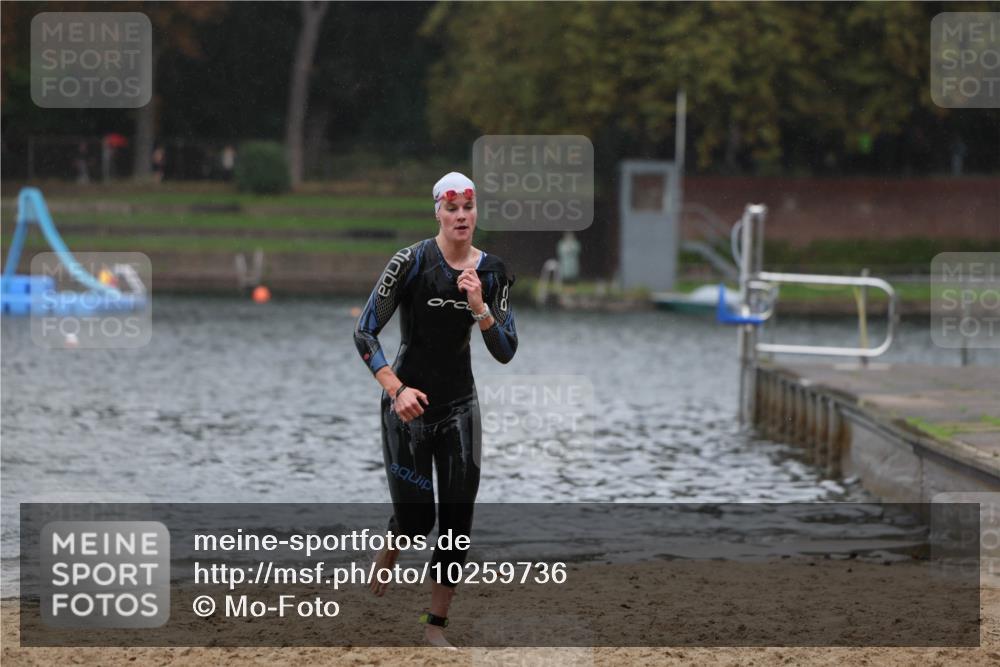 13.09.2026 - Stadtparktriathlon Mo-Foto http://msf.ph/oto/10259736 13.09.2026 12:08:37 Schwimmen 1187 meine-sportfotos.de