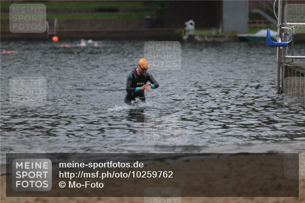 13.09.2026 - Stadtparktriathlon Mo-Foto http://msf.ph/oto/10259762 13.09.2026 12:09:40 Schwimmen 1121 meine-sportfotos.de