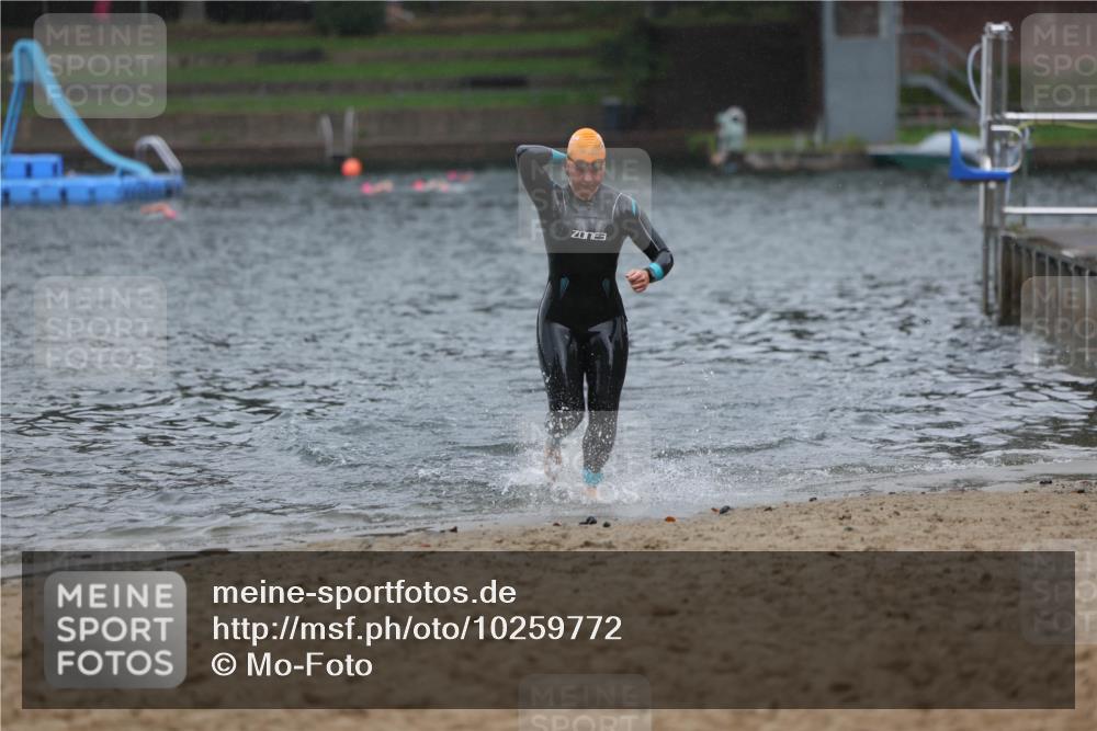 13.09.2026 - Stadtparktriathlon Mo-Foto http://msf.ph/oto/10259772 13.09.2026 12:09:45 Schwimmen 1121 meine-sportfotos.de