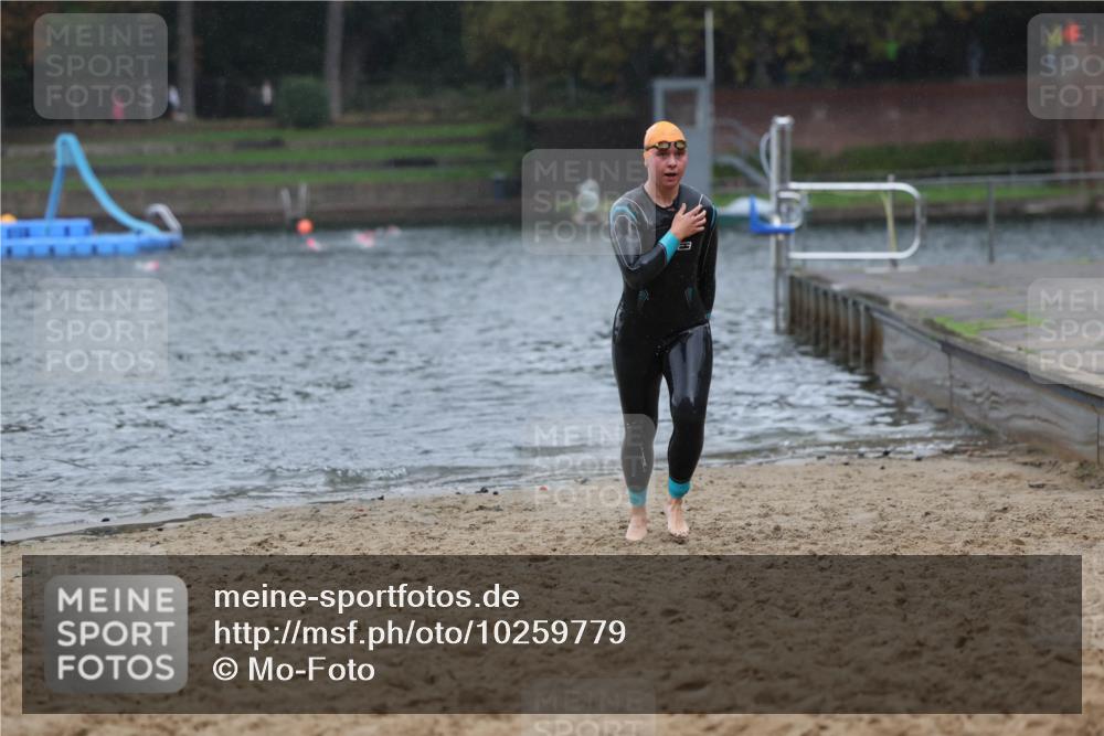 13.09.2026 - Stadtparktriathlon Mo-Foto http://msf.ph/oto/10259779 13.09.2026 12:09:47 Schwimmen 1121 meine-sportfotos.de