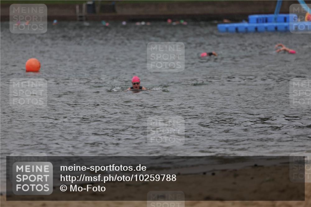13.09.2026 - Stadtparktriathlon Mo-Foto http://msf.ph/oto/10259788 13.09.2026 12:10:28 Schwimmen  meine-sportfotos.de
