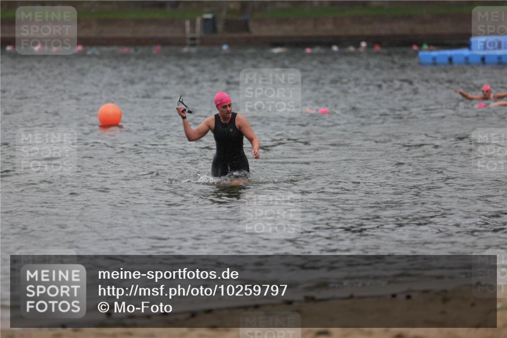 13.09.2026 - Stadtparktriathlon Mo-Foto http://msf.ph/oto/10259797 13.09.2026 12:10:33 Schwimmen 1141 meine-sportfotos.de