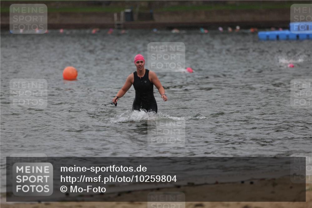 13.09.2026 - Stadtparktriathlon Mo-Foto http://msf.ph/oto/10259804 13.09.2026 12:10:34 Schwimmen 1141 meine-sportfotos.de