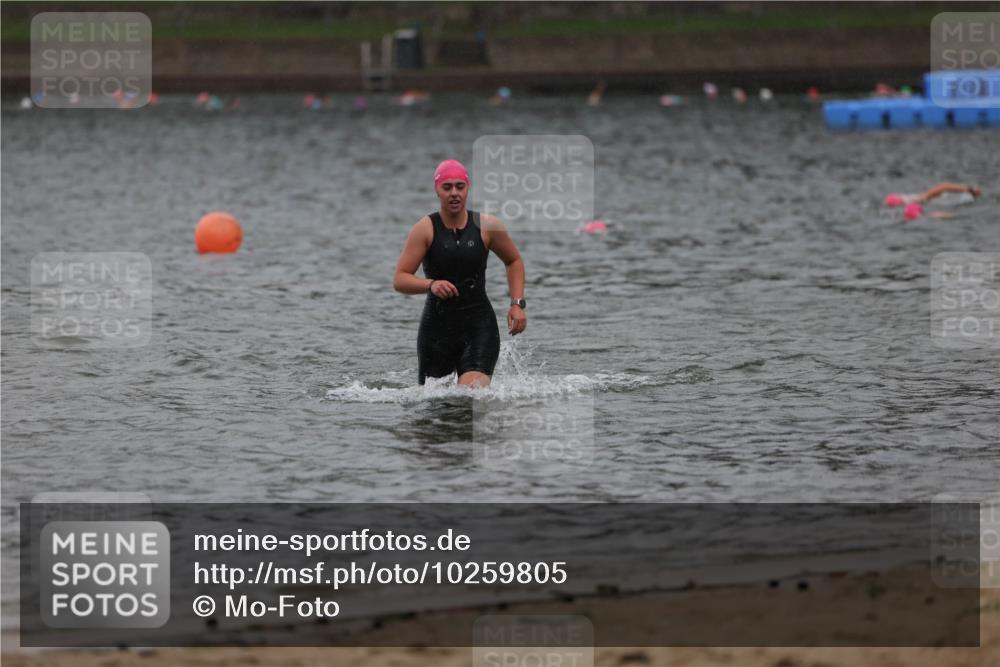 13.09.2026 - Stadtparktriathlon Mo-Foto http://msf.ph/oto/10259805 13.09.2026 12:10:35 Schwimmen 1141 meine-sportfotos.de