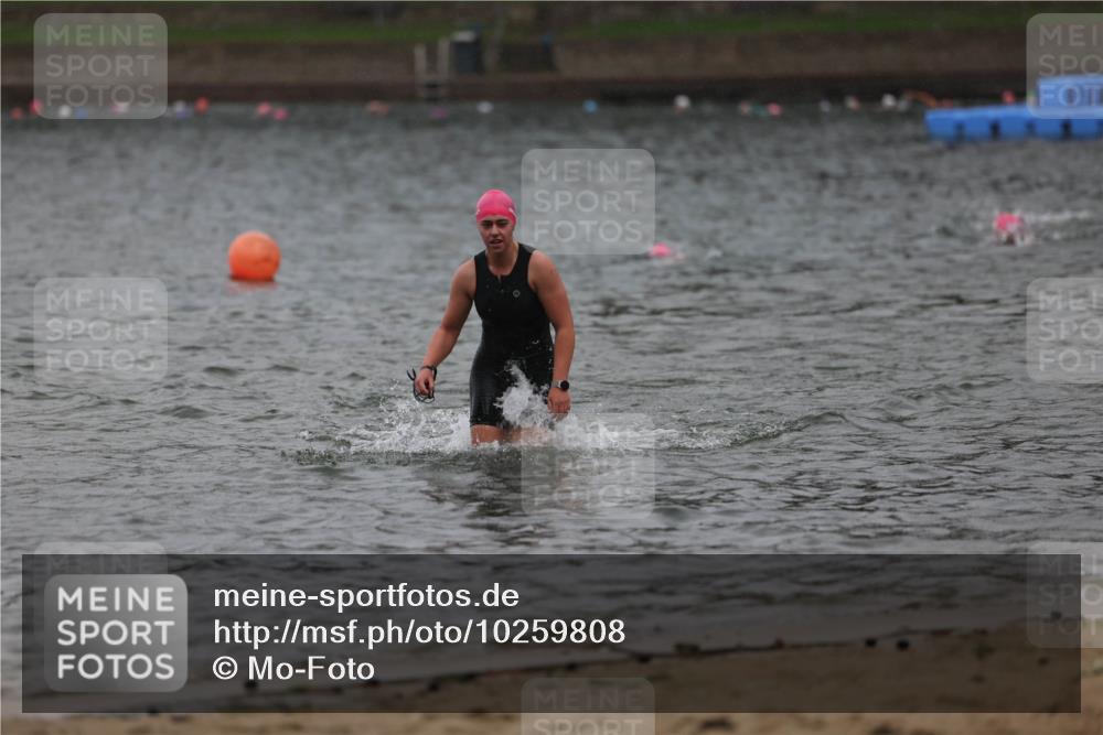 13.09.2026 - Stadtparktriathlon Mo-Foto http://msf.ph/oto/10259808 13.09.2026 12:10:35 Schwimmen 1141 meine-sportfotos.de