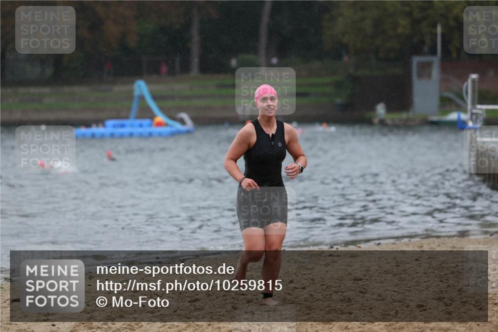 13.09.2026 - Stadtparktriathlon Mo-Foto http://msf.ph/oto/10259815 13.09.2026 12:10:41 Schwimmen 1141 meine-sportfotos.de