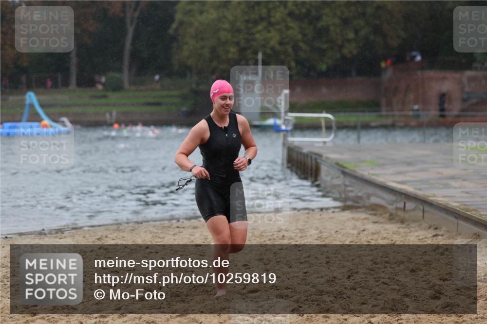 13.09.2026 - Stadtparktriathlon Mo-Foto http://msf.ph/oto/10259819 13.09.2026 12:10:42 Schwimmen 1141 meine-sportfotos.de