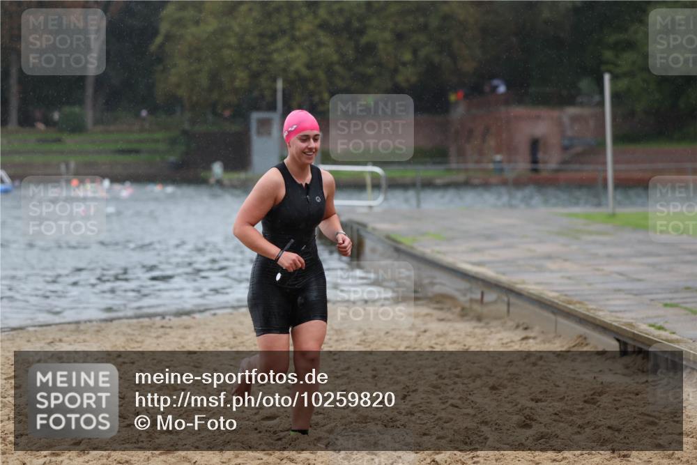 13.09.2026 - Stadtparktriathlon Mo-Foto http://msf.ph/oto/10259820 13.09.2026 12:10:42 Schwimmen 1141 meine-sportfotos.de
