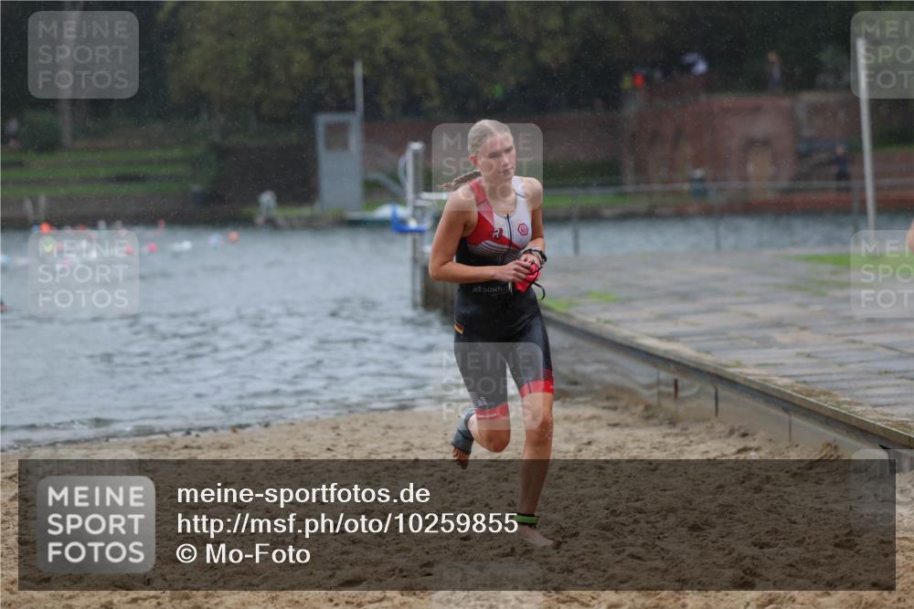 13.09.2026 - Stadtparktriathlon Mo-Foto http://msf.ph/oto/10259855 13.09.2026 12:11:02 Schwimmen 1104, 1139, 1150, 1186 meine-sportfotos.de