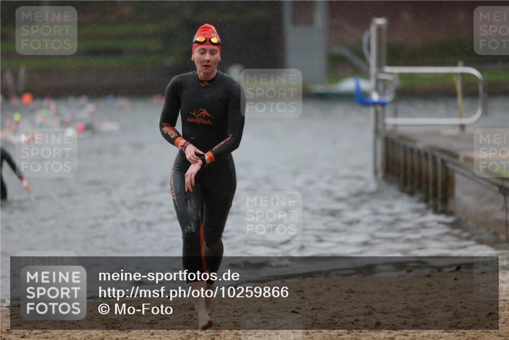 13.09.2026 - Stadtparktriathlon Mo-Foto http://msf.ph/oto/10259866 13.09.2026 12:11:09 Schwimmen 1186 meine-sportfotos.de