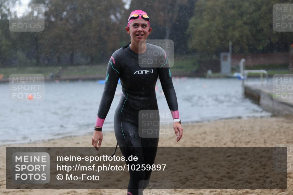 13.09.2026 - Stadtparktriathlon Mo-Foto http://msf.ph/oto/10259897 13.09.2026 12:11:32 Schwimmen 1096, 1112 meine-sportfotos.de
