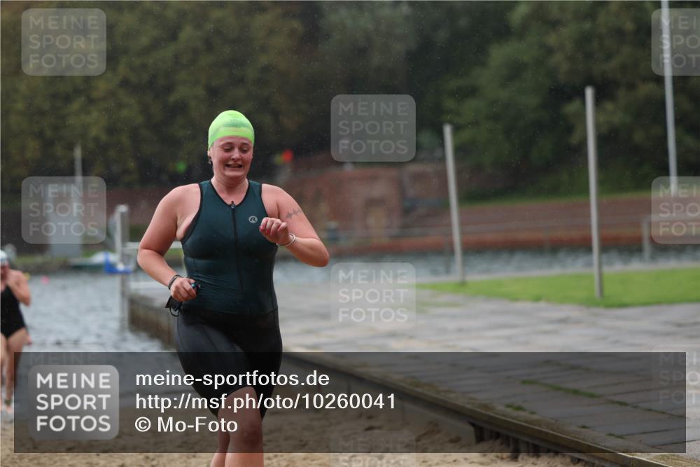 13.09.2026 - Stadtparktriathlon Mo-Foto http://msf.ph/oto/10260041 13.09.2026 12:12:27 Schwimmen 1086, 1091, 1144, 1148, 1159, 1164 meine-sportfotos.de
