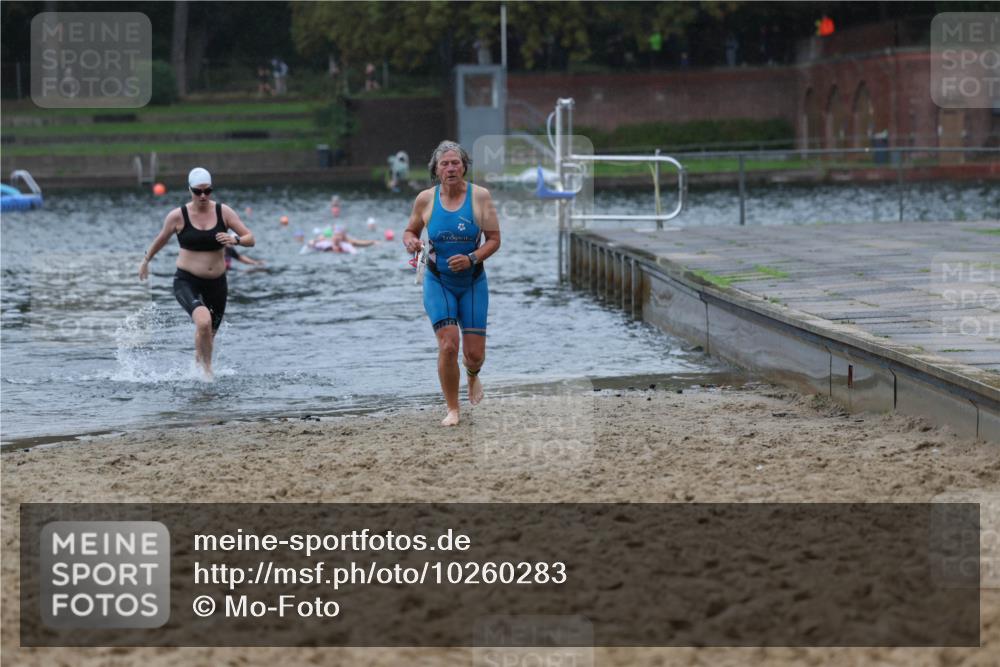 13.09.2026 - Stadtparktriathlon Mo-Foto http://msf.ph/oto/10260283 13.09.2026 12:13:55 Schwimmen 1076, 1081, 1094, 1133 meine-sportfotos.de