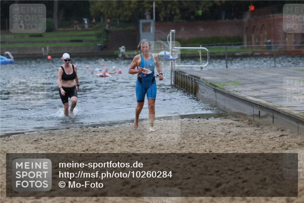 13.09.2026 - Stadtparktriathlon Mo-Foto http://msf.ph/oto/10260284 13.09.2026 12:13:55 Schwimmen 1076, 1081, 1094, 1133 meine-sportfotos.de