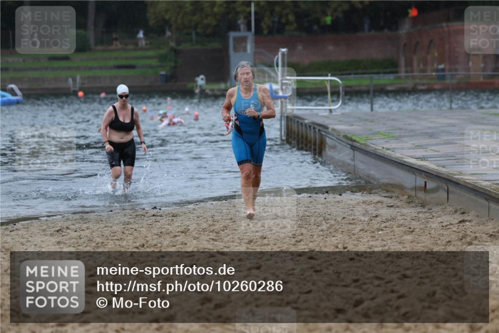 13.09.2026 - Stadtparktriathlon Mo-Foto http://msf.ph/oto/10260286 13.09.2026 12:13:55 Schwimmen 1076, 1081, 1094, 1133 meine-sportfotos.de