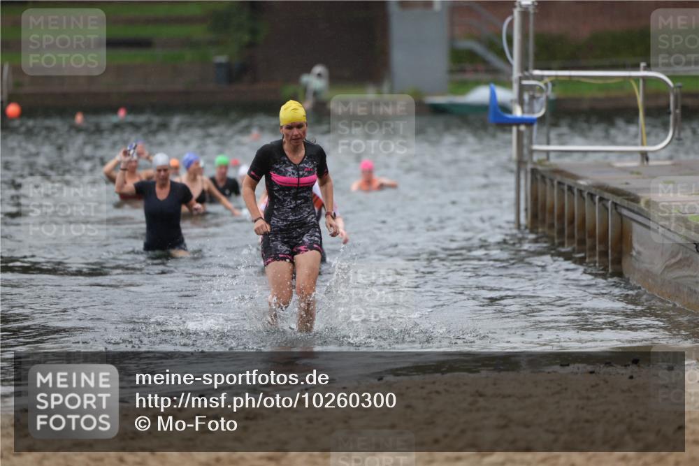 13.09.2026 - Stadtparktriathlon Mo-Foto http://msf.ph/oto/10260300 13.09.2026 12:14:10 Schwimmen 1108, 1143 meine-sportfotos.de