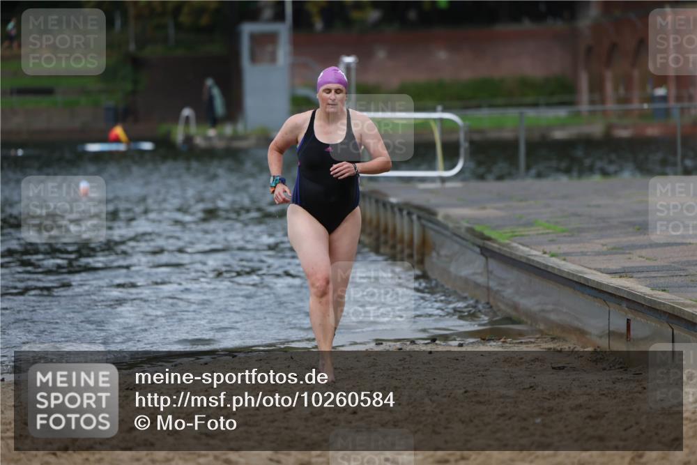 13.09.2026 - Stadtparktriathlon Mo-Foto http://msf.ph/oto/10260584 13.09.2026 12:17:11 Schwimmen 1083, 1117 meine-sportfotos.de