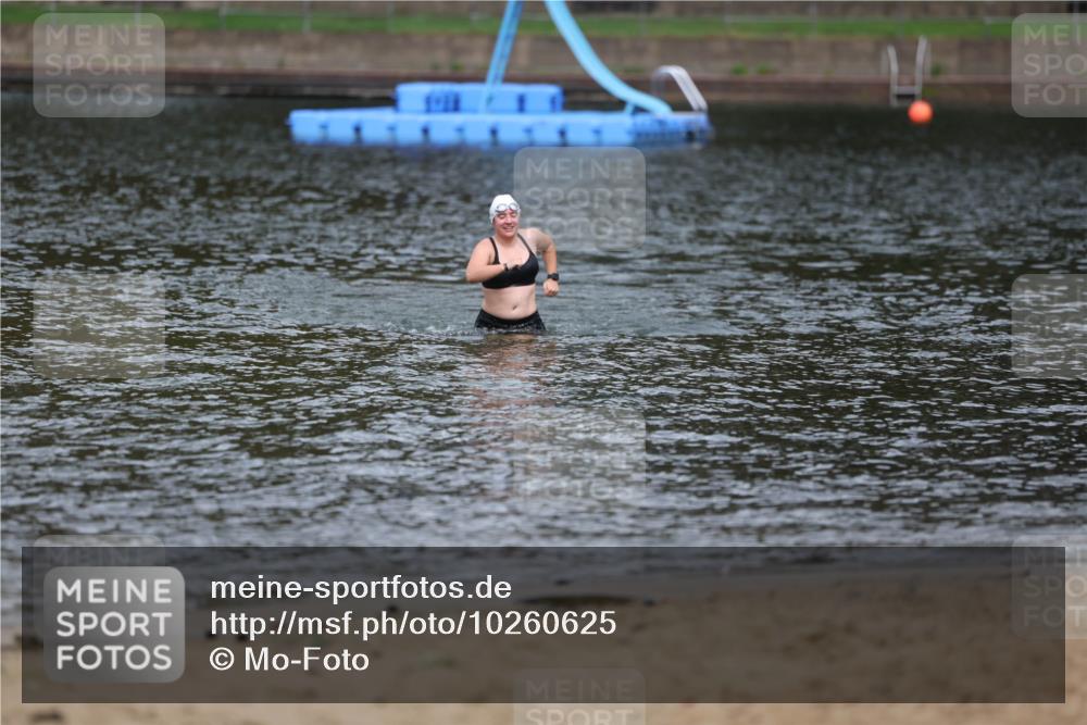 13.09.2026 - Stadtparktriathlon Mo-Foto http://msf.ph/oto/10260625 13.09.2026 12:19:21 Schwimmen  meine-sportfotos.de