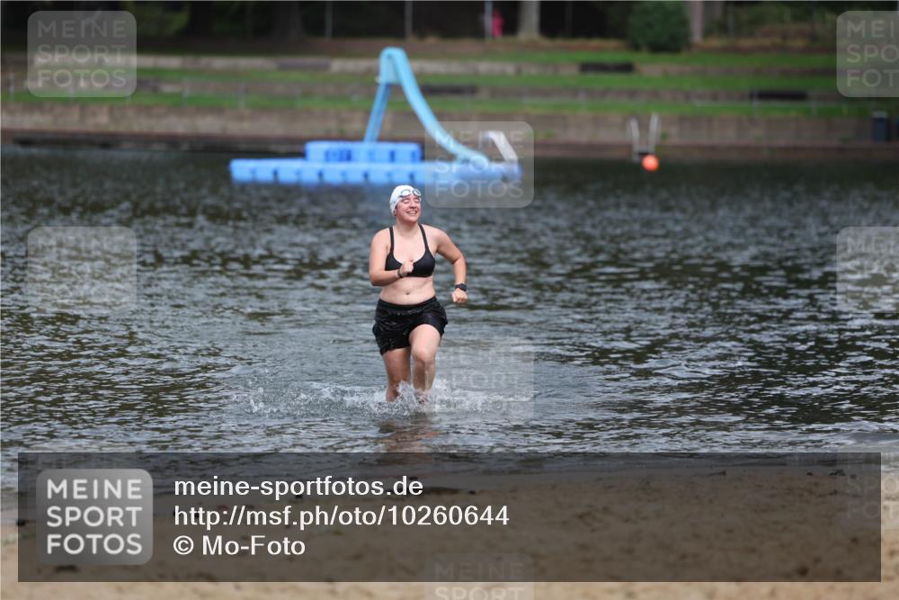 13.09.2026 - Stadtparktriathlon Mo-Foto http://msf.ph/oto/10260644 13.09.2026 12:19:29 Schwimmen 1082 meine-sportfotos.de
