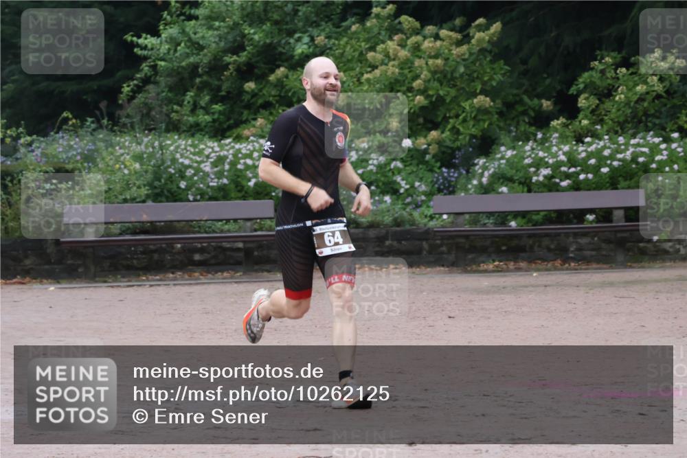 13.09.2026 - Stadtparktriathlon Emre Sener http://msf.ph/oto/10262125 13.09.2026 09:43:02 Laufen 5, 64, 54, 64, 65, 68 meine-sportfotos.de