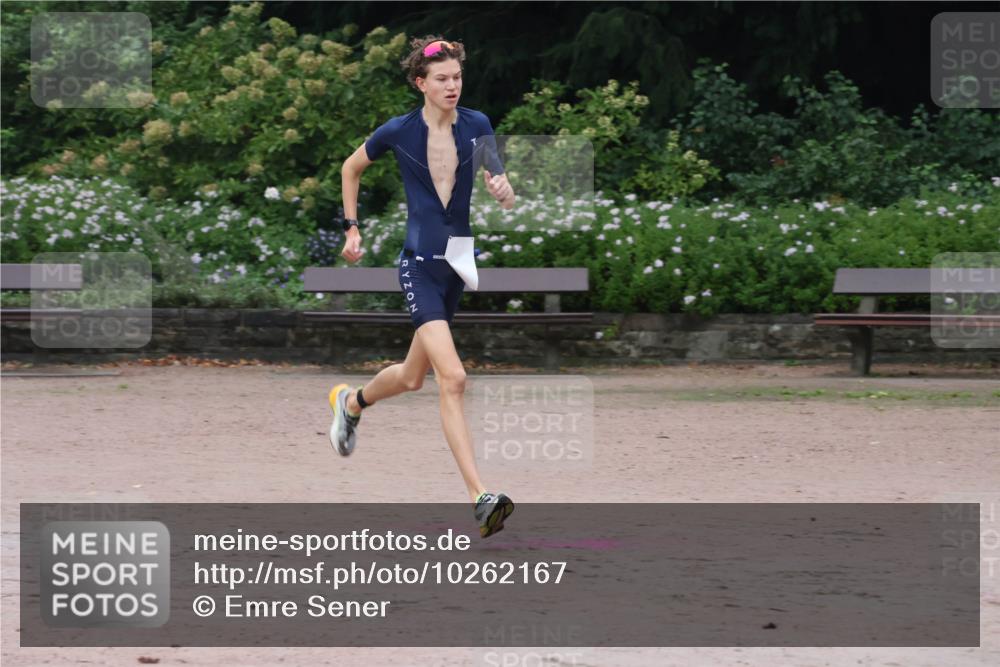 13.09.2026 - Stadtparktriathlon Emre Sener http://msf.ph/oto/10262167 13.09.2026 09:44:38 Laufen 45 meine-sportfotos.de