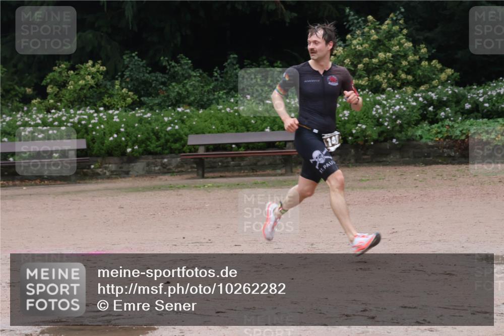 13.09.2026 - Stadtparktriathlon Emre Sener http://msf.ph/oto/10262282 13.09.2026 09:50:59 Laufen 14, 4, 131, 140 meine-sportfotos.de
