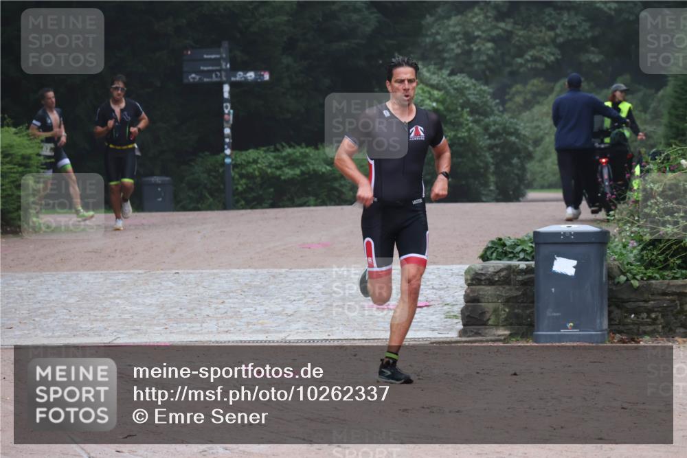 13.09.2026 - Stadtparktriathlon Emre Sener http://msf.ph/oto/10262337 13.09.2026 09:52:49 Laufen 21, 82, 98, 107, 134 meine-sportfotos.de