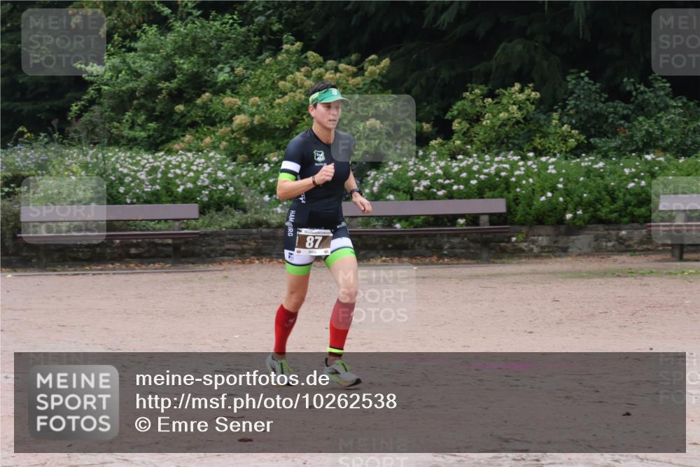 13.09.2026 - Stadtparktriathlon Emre Sener http://msf.ph/oto/10262538 13.09.2026 10:00:13 Laufen 87, 87, 105, 110, 133, 142 meine-sportfotos.de