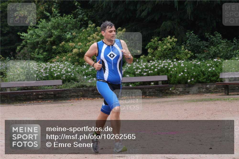 13.09.2026 - Stadtparktriathlon Emre Sener http://msf.ph/oto/10262565 13.09.2026 10:00:38 Laufen 110, 114 meine-sportfotos.de