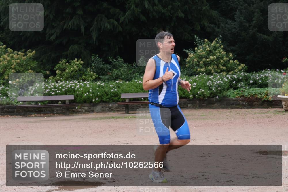13.09.2026 - Stadtparktriathlon Emre Sener http://msf.ph/oto/10262566 13.09.2026 10:00:39 Laufen 110, 114 meine-sportfotos.de